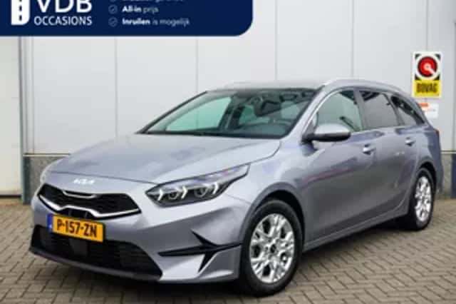 Kia Ceed (2022) thumbnail 1