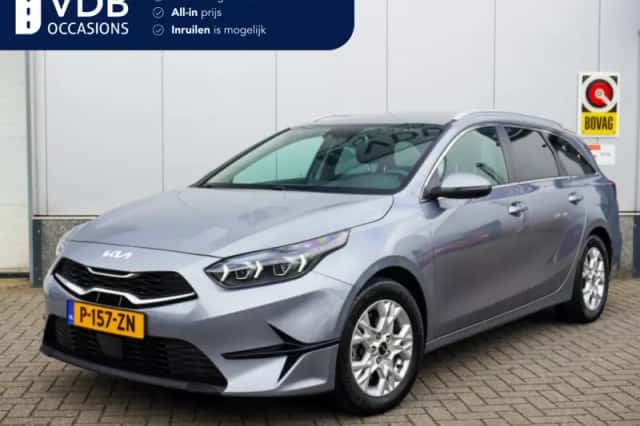 Kia Ceed (2022) thumbnail 2