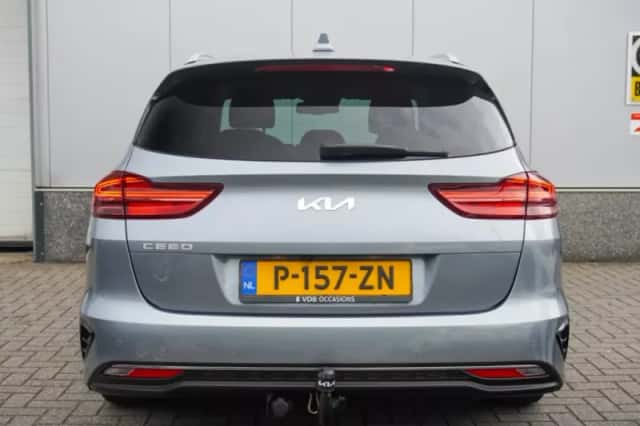Kia Ceed (2022) thumbnail 5