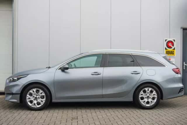 Kia Ceed (2022) thumbnail 6