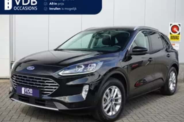 Ford Kuga (2021) thumbnail 1