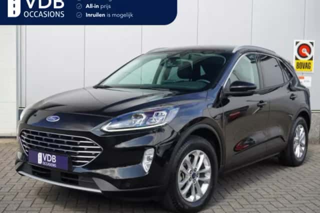 Ford Kuga (2021) thumbnail 2