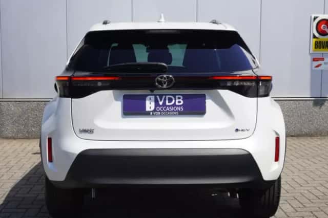 Toyota Yaris Cross (2024) thumbnail 5
