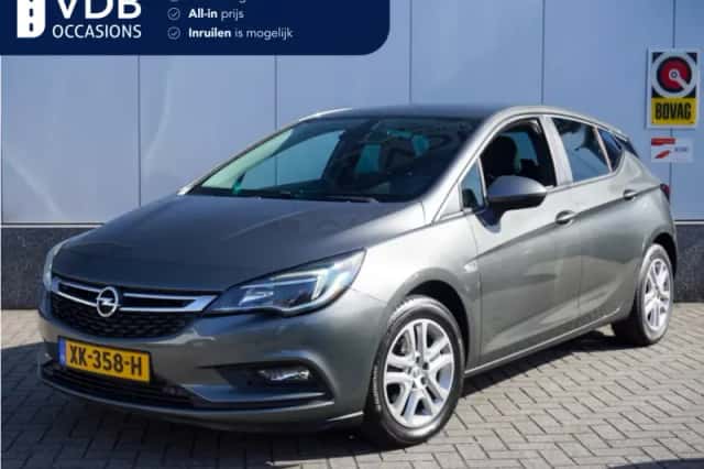 Opel Astra (2019) thumbnail 2