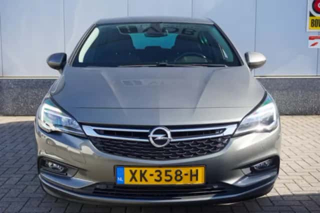 Opel Astra (2019) thumbnail 4