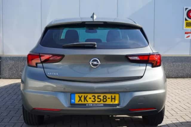 Opel Astra (2019) thumbnail 5