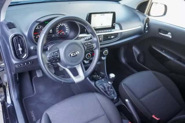Kia Picanto (2021) thumbnail 6