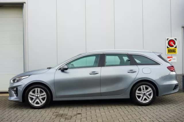 Kia Ceed (2019) thumbnail 3