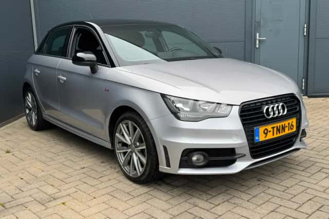 Audi A1 (2014) thumbnail 3