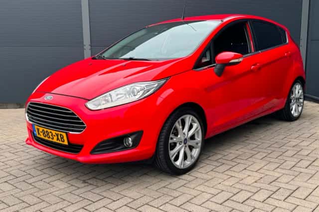 Ford Fiesta (2013) thumbnail 1