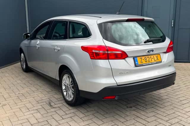 Ford Focus (2017) thumbnail 2