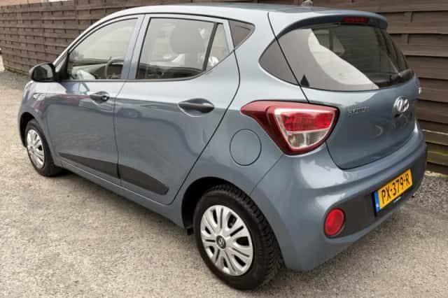 Hyundai i10 (2017) thumbnail 2