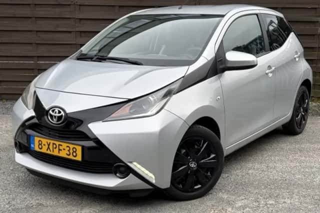 Toyota Aygo (2014) thumbnail 1