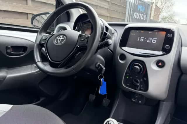 Toyota Aygo (2014) thumbnail 4