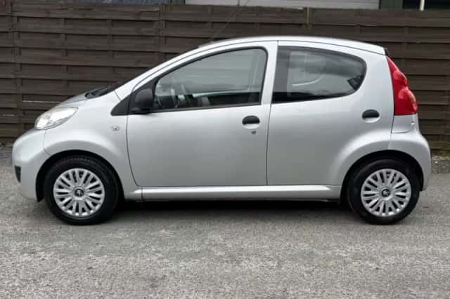 Peugeot 107 (2010) thumbnail 6