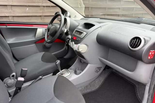 Toyota Aygo (2007) thumbnail 5