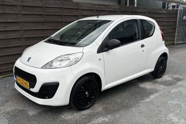 Peugeot 107 (2013) thumbnail 2