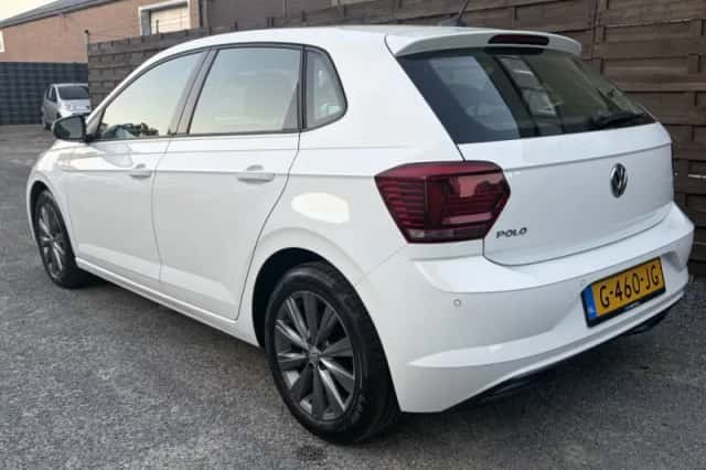 Volkswagen Polo (2019) thumbnail 2