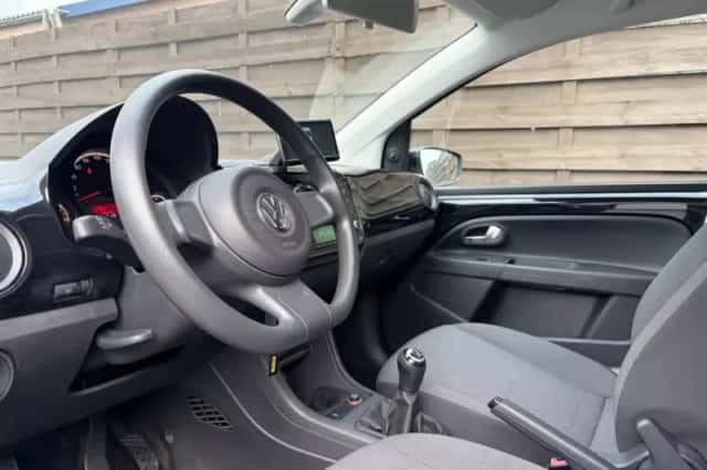 Volkswagen Up! (2013) thumbnail 5