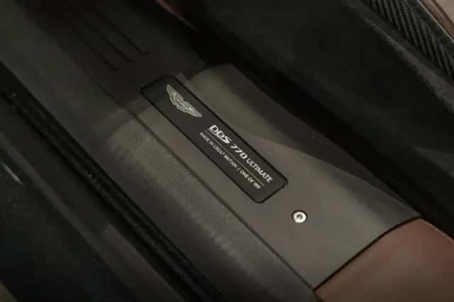 Aston Martin DBS (2023) thumbnail 20