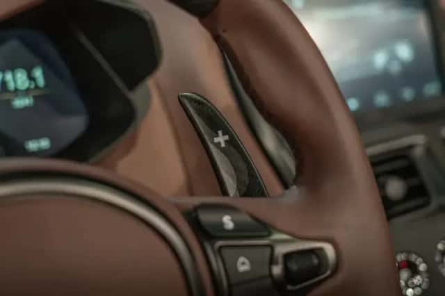 Aston Martin DBS (2023) thumbnail 29