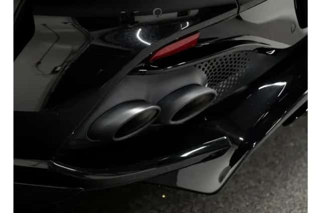 Aston Martin Dbx (2024) thumbnail 14