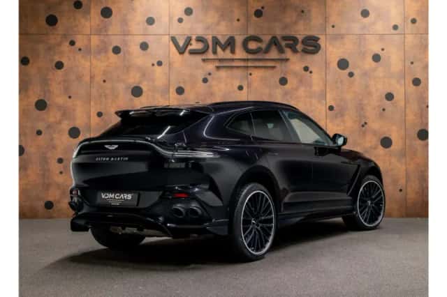 Aston Martin Dbx (2024) thumbnail 5