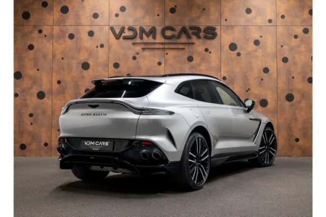 Aston Martin Dbx (2025) thumbnail 5