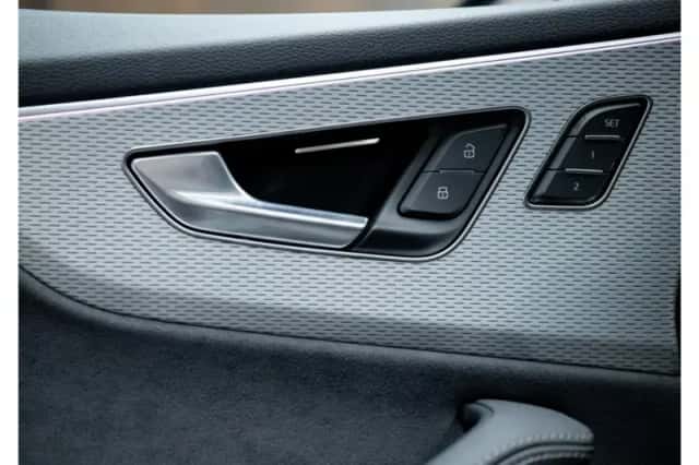 Audi Q8 (2025) thumbnail 31