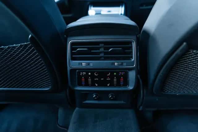 Audi RSQ8 (2023) thumbnail 23