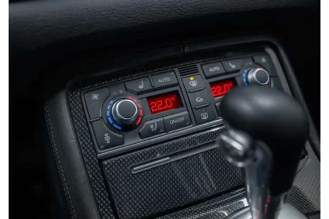 Audi S8 (2007) thumbnail 22