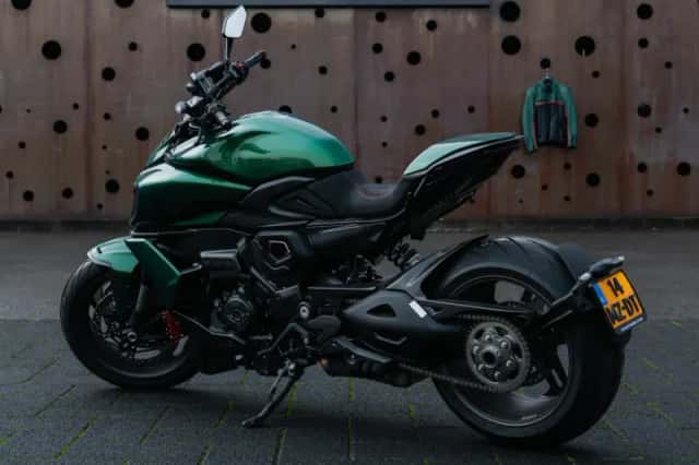 Ducati Diavel (2025) thumbnail 2