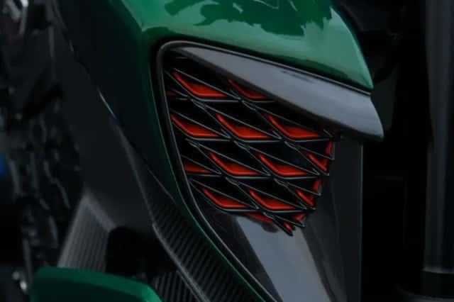 Ducati Diavel (2025) thumbnail 4
