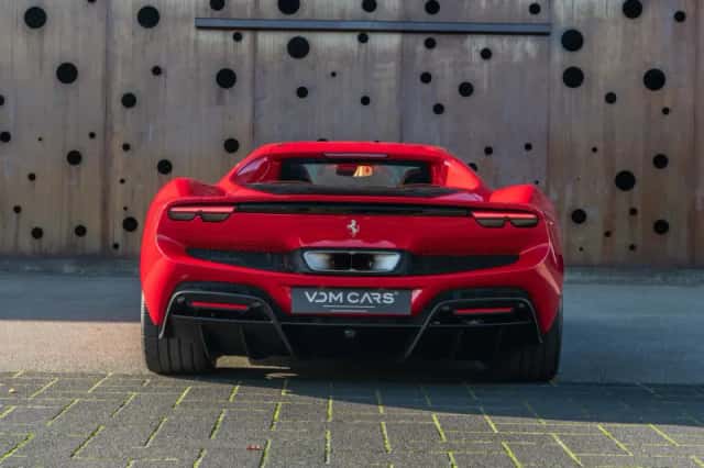 Ferrari 296 GTB (2024) thumbnail 5