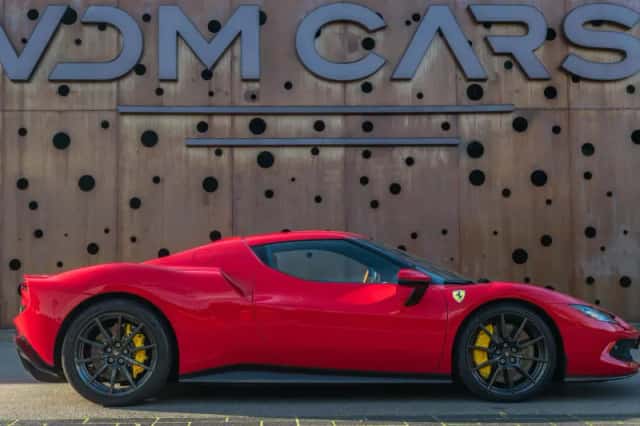 Ferrari 296 GTB (2024) thumbnail 8