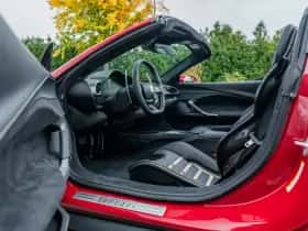 Ferrari 296 GTS (2025) thumbnail 17