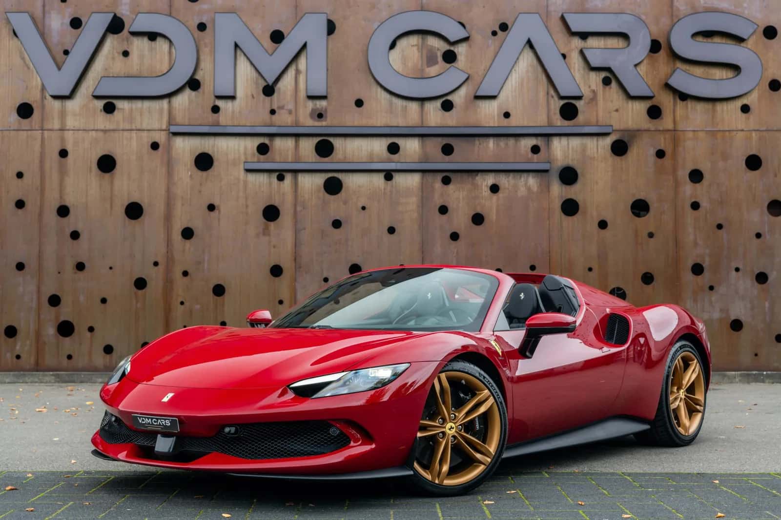 Ferrari 296 GTS (2025) — foto 1