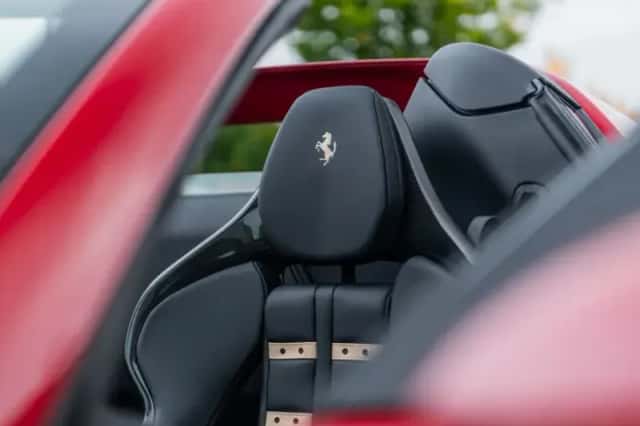 Ferrari 296 GTS (2025) thumbnail 18