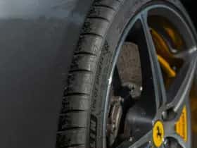 Ferrari 458 Italia (2011) thumbnail 12