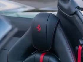Ferrari 812 GTS (2020) thumbnail 21