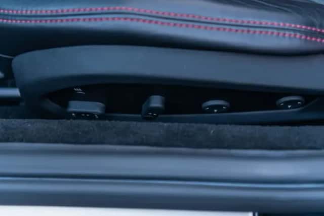 Ferrari 812 GTS (2020) thumbnail 22