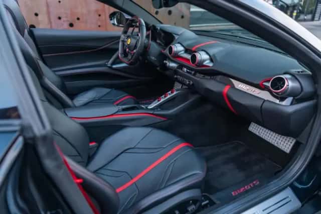 Ferrari 812 GTS (2020) thumbnail 28