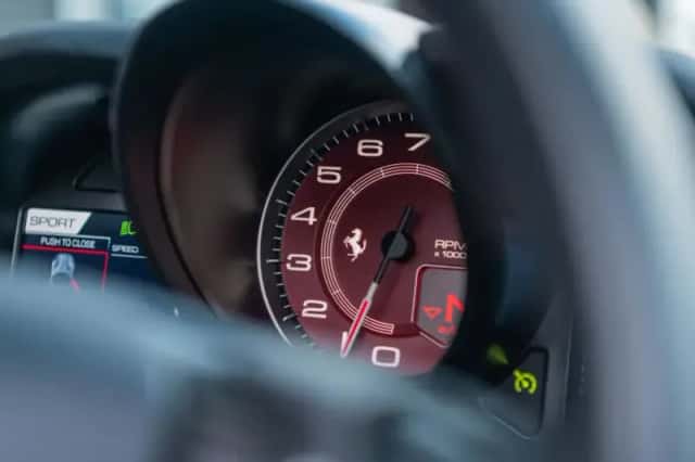 Ferrari 812 GTS (2020) thumbnail 31
