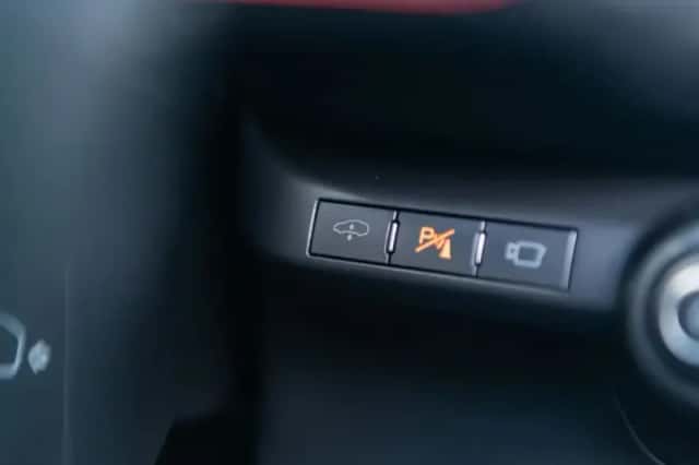 Ferrari 812 GTS (2020) thumbnail 34