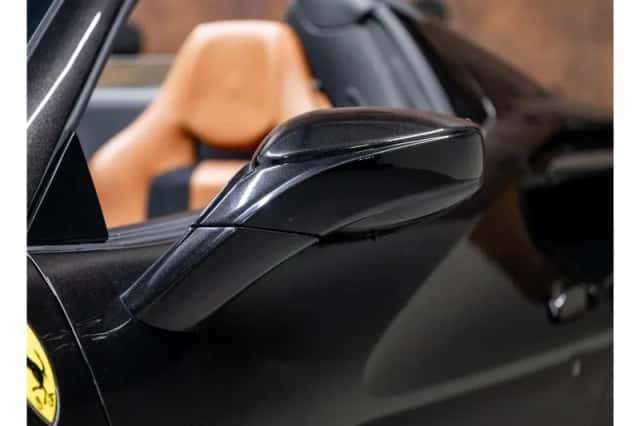 Ferrari F8 Spider (2022) thumbnail 11