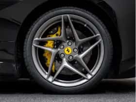 Ferrari F8 Spider (2022) thumbnail 16