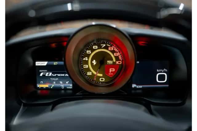 Ferrari F8 Spider (2022) thumbnail 35