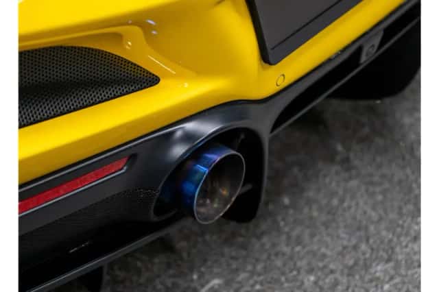 Ferrari F8 Spider (2021) thumbnail 13