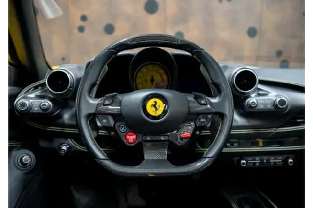 Ferrari F8 Spider (2021) thumbnail 21