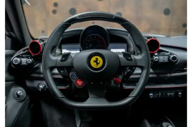 Ferrari F8 Tributo (2021) thumbnail 22